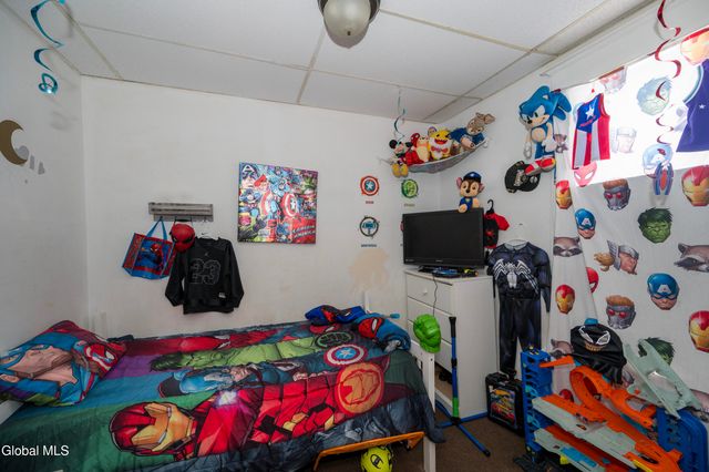 184 N Lake Avenue, Albany, NY 12206