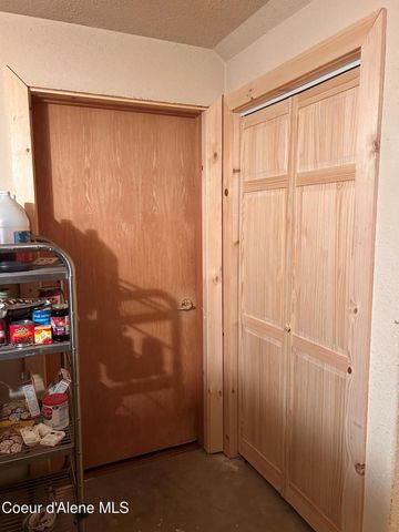 21160 N Corbin Hill Rd., Hayden, ID 83835