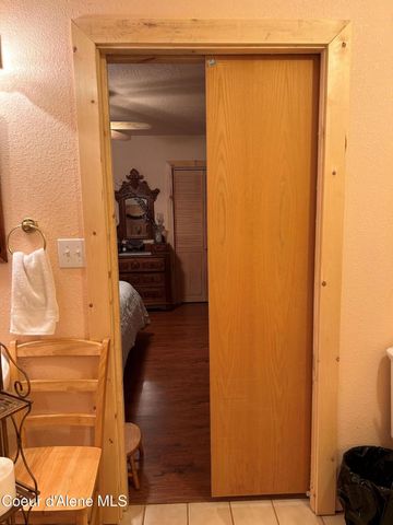 21160 N Corbin Hill Rd., Hayden, ID 83835