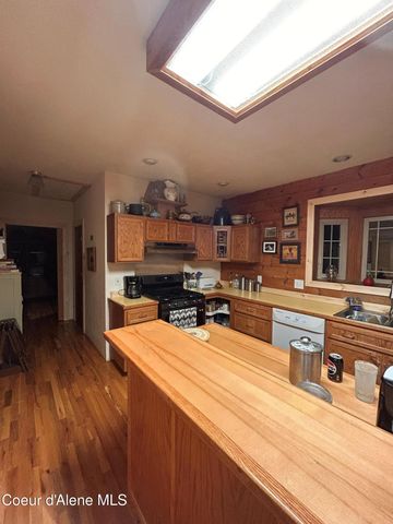 21160 N Corbin Hill Rd., Hayden, ID 83835