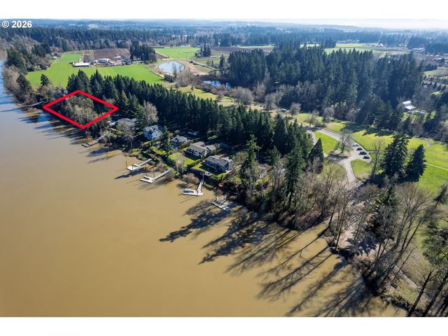 400 Nw RIVERPARK Pl, Canby, OR 97013