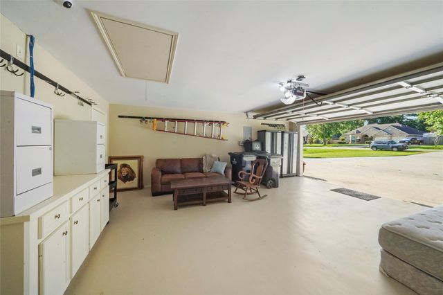7415 Revelwood Drive, Magnolia, TX 77354
