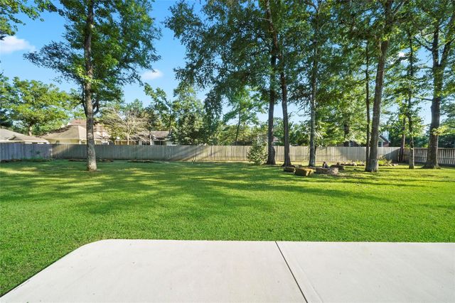 7415 Revelwood Drive, Magnolia, TX 77354