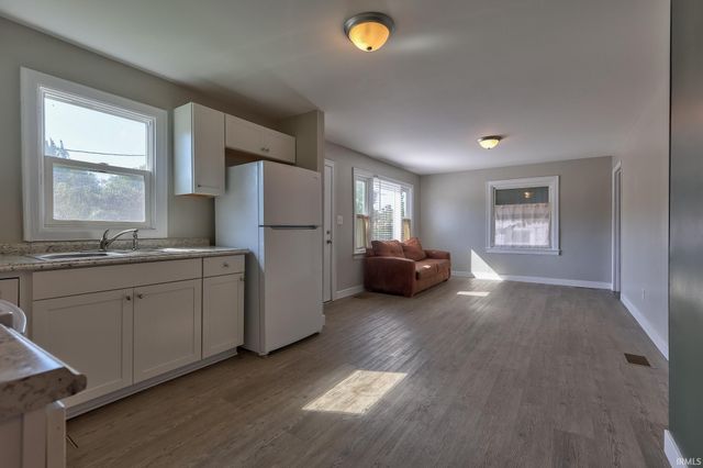 3211 Mount Vernon Avenue, Evansville, IN 47712
