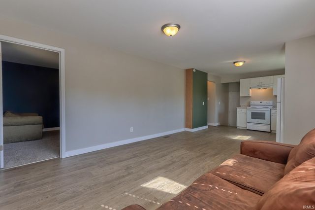 3211 Mount Vernon Avenue, Evansville, IN 47712
