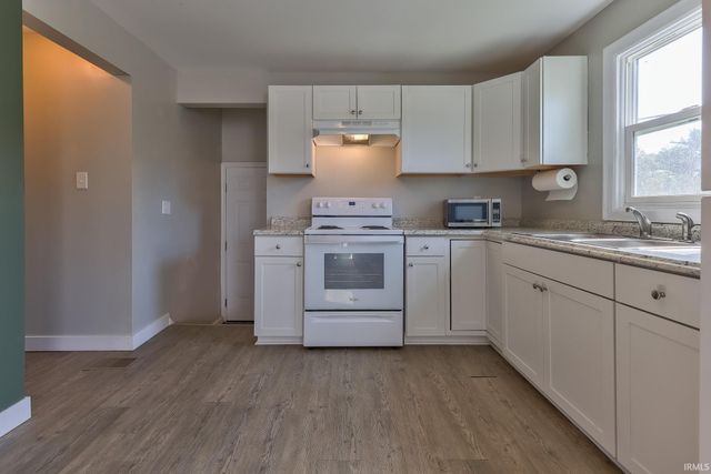 3211 Mount Vernon Avenue, Evansville, IN 47712