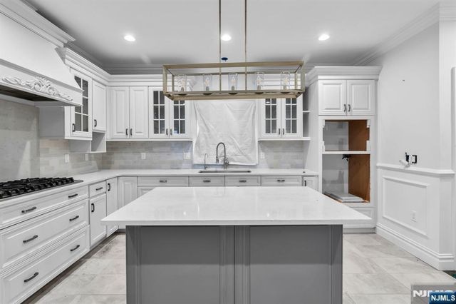 315 Mary Street, Englewood, NJ 07631