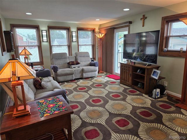 1503 12th Street, Wyandotte, MI 48192