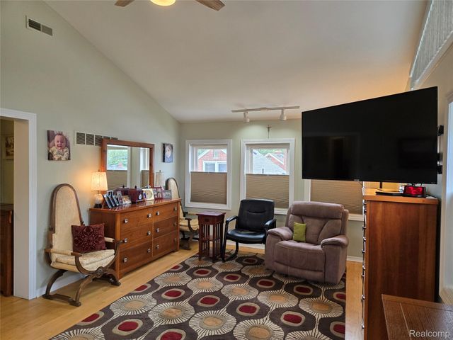 1503 12th Street, Wyandotte, MI 48192