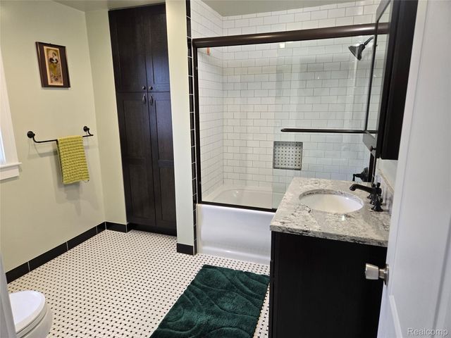 1503 12th Street, Wyandotte, MI 48192