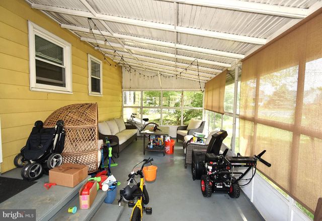 2465 SYLVAN AVE, Hamilton, NJ 08610