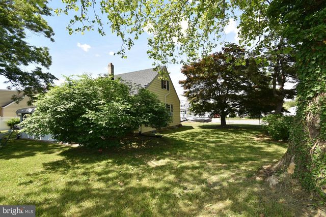 2465 SYLVAN AVE, Hamilton, NJ 08610