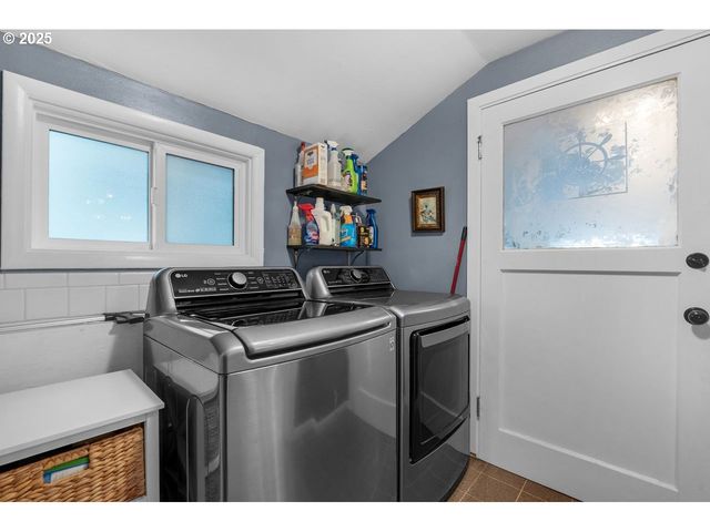 911 1st Ave, Seaside, OR 97138