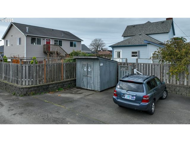 911 1st Ave, Seaside, OR 97138