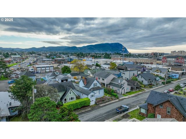 911 1st Ave, Seaside, OR 97138