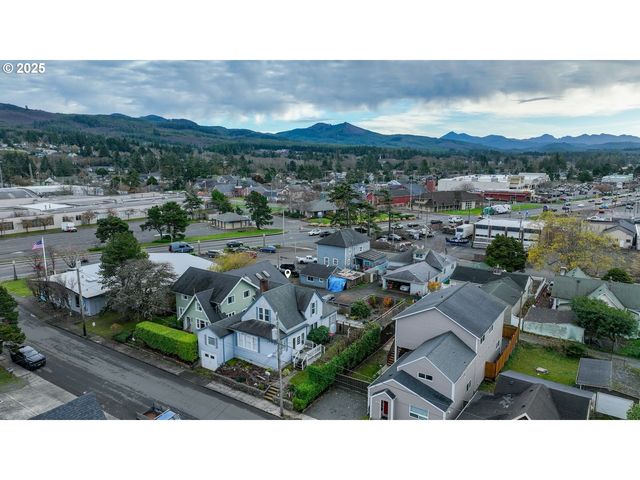 911 1st Ave, Seaside, OR 97138