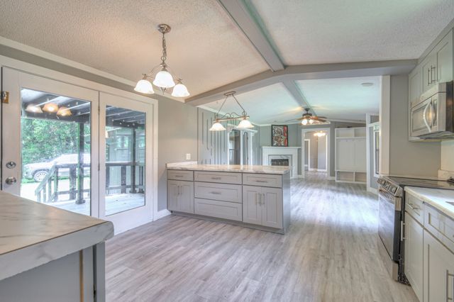 915 Hearthstone Ct, Smyrna, TN 37167