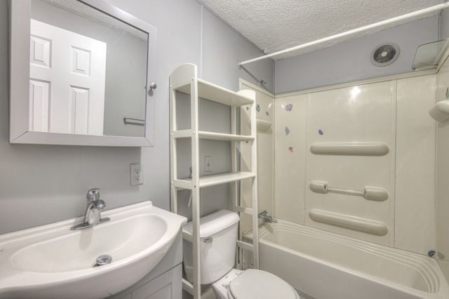 915 Hearthstone Ct, Smyrna, TN 37167