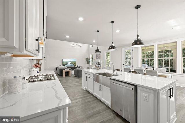 7691 CROSS CREEK DR, Columbia, MD 21044