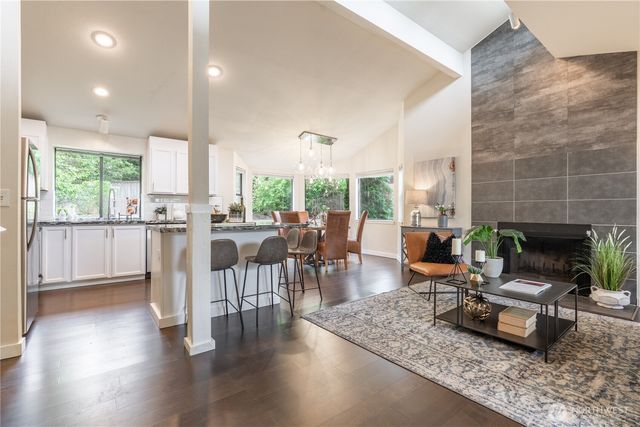 4515 SW 327th Street, Federal Way, WA 98023