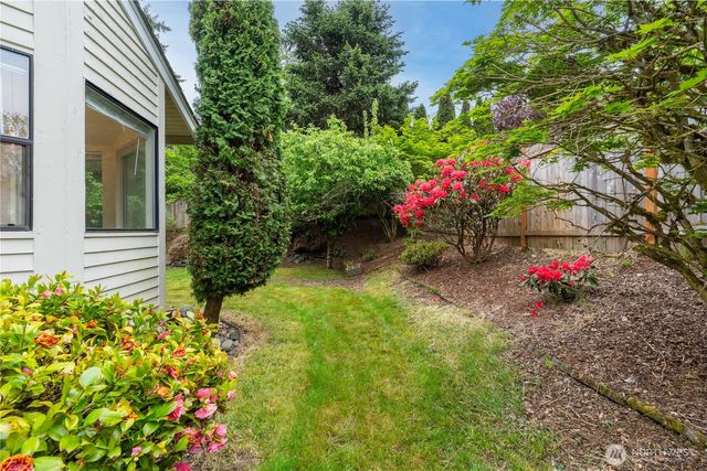 4515 SW 327th Street, Federal Way, WA 98023