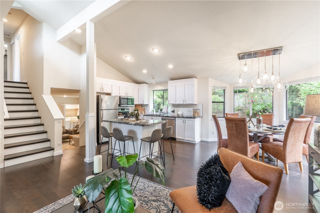 4515 SW 327th Street, Federal Way, WA 98023