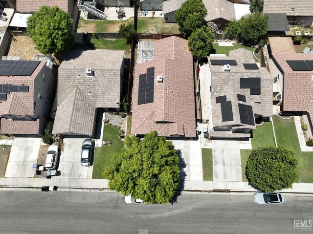 3519 Amur Maple Drive, Bakersfield, CA 93311