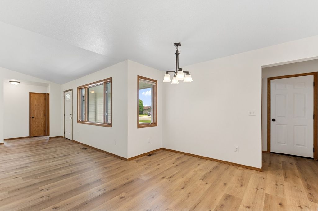 Image 17 of property listing at 145 W Nicklaus Avenue, Kalispell, MT 59901
