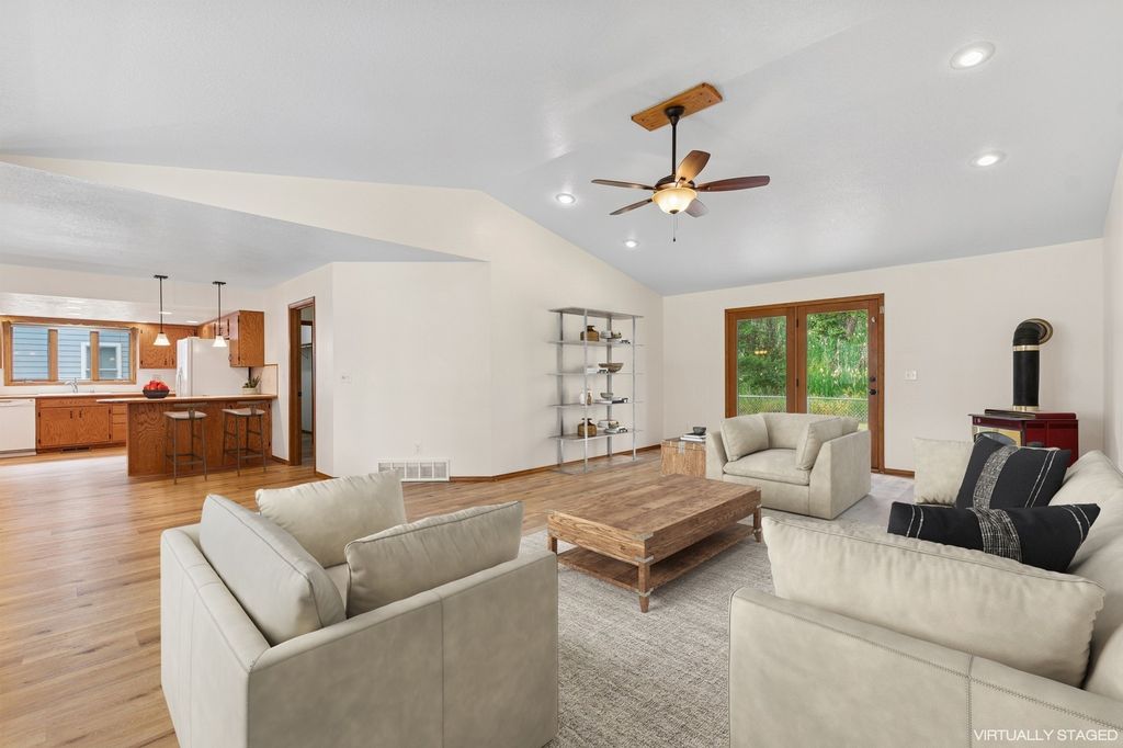 Image 7 of property listing at 145 W Nicklaus Avenue, Kalispell, MT 59901