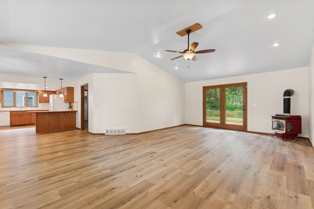 Image 8 of property listing at 145 W Nicklaus Avenue, Kalispell, MT 59901