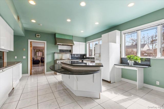 80 Dorset Road, Scarsdale, NY 10583