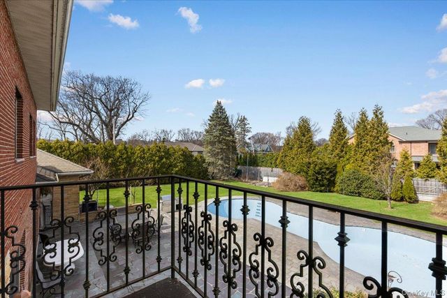 80 Dorset Road, Scarsdale, NY 10583
