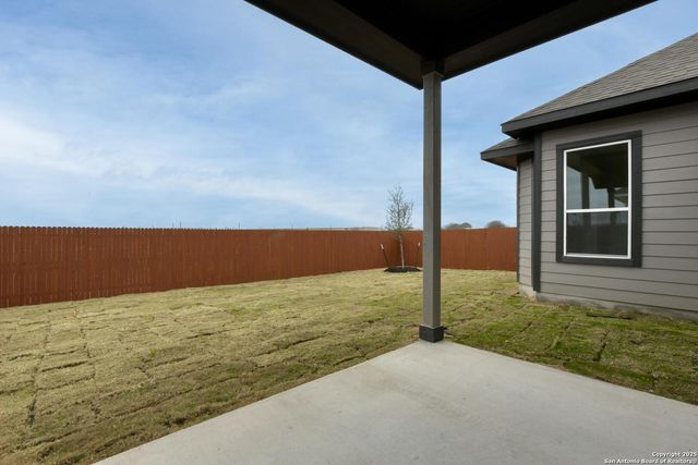 163 Heidi Hill, Castroville, TX 78009