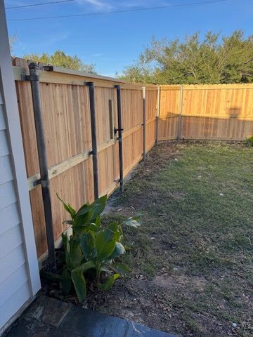 2118 Prairie Creek Trail, Garland, TX 75040