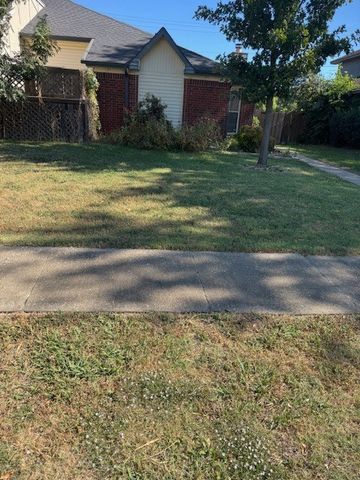 2118 Prairie Creek Trail, Garland, TX 75040