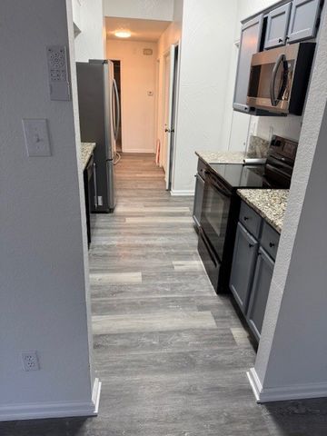 2118 Prairie Creek Trail, Garland, TX 75040