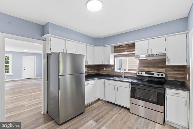 110 MIDDLE AVE, Millville, NJ 08332