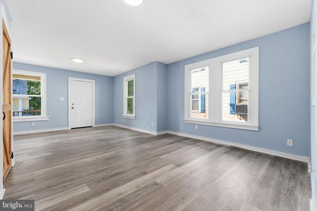 110 MIDDLE AVE, Millville, NJ 08332