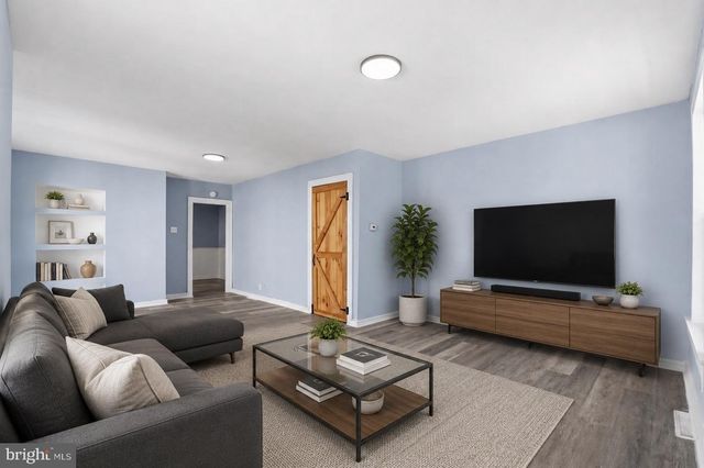 110 MIDDLE AVE, Millville, NJ 08332