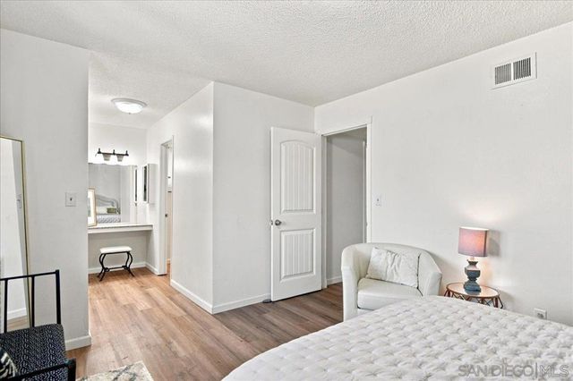 1325 5th St, Imperial Beach, CA 91932