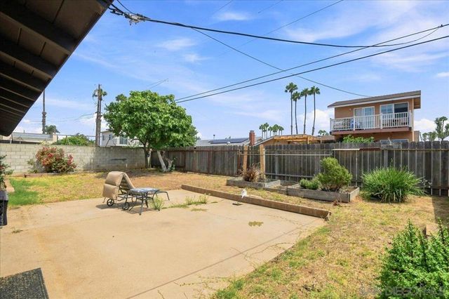 1325 5th St, Imperial Beach, CA 91932