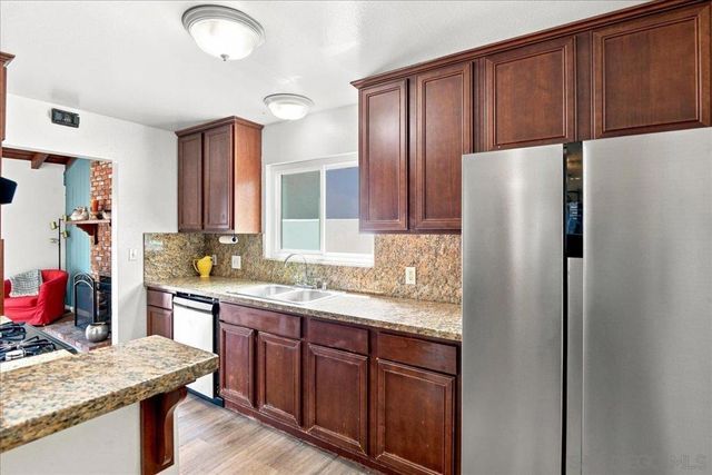 1325 5th St, Imperial Beach, CA 91932