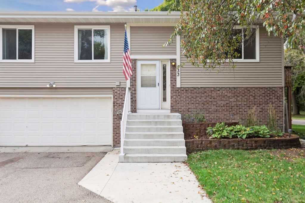 533 Ravoux Road, Chaska, MN 55318 — exterior