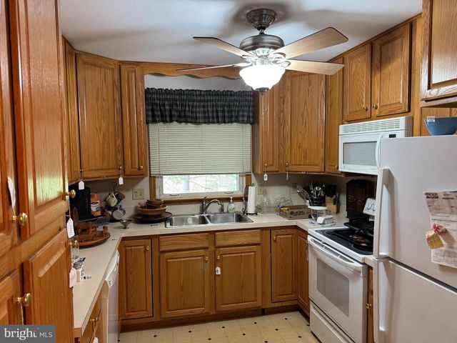 18514 INDIAN COTTAGE RD, Hagerstown, MD 21742