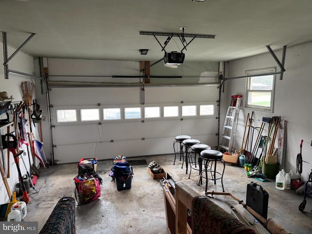 18514 INDIAN COTTAGE RD, Hagerstown, MD 21742