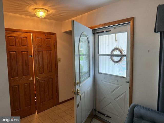 18514 INDIAN COTTAGE RD, Hagerstown, MD 21742