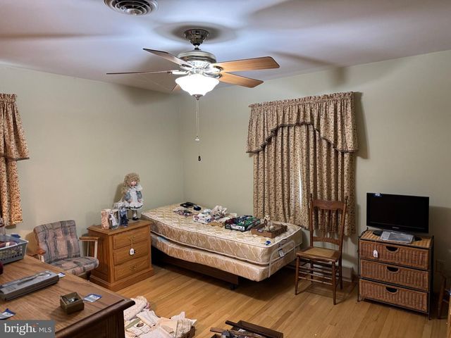 18514 INDIAN COTTAGE RD, Hagerstown, MD 21742