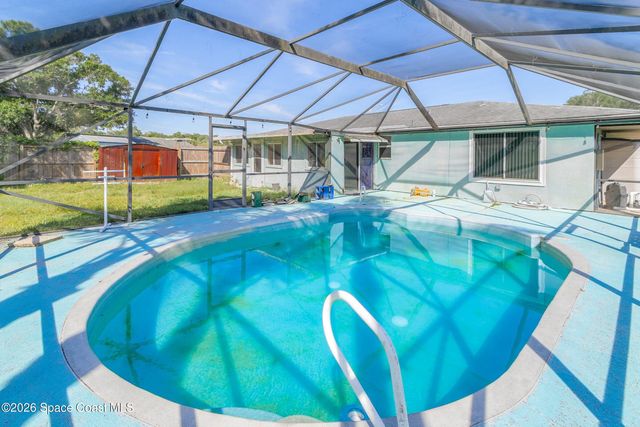 907 Gatewood Court NE, Palm Bay, FL 32905