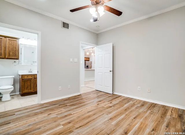 4923 Ali Ave Apt 4, San Antonio, TX 78229