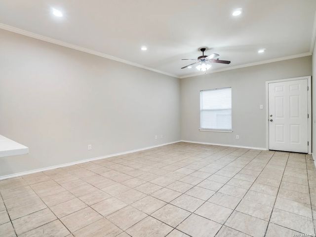 4923 Ali Ave Apt 4, San Antonio, TX 78229